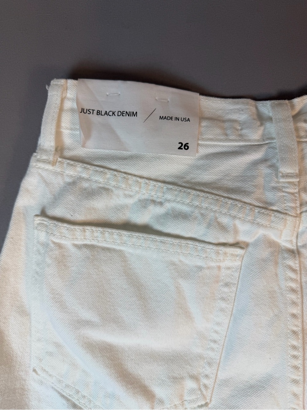 Just Black Denim Size 26 Optic White Relaxed Straight Jeans New With Tags - Picture 11 of 13